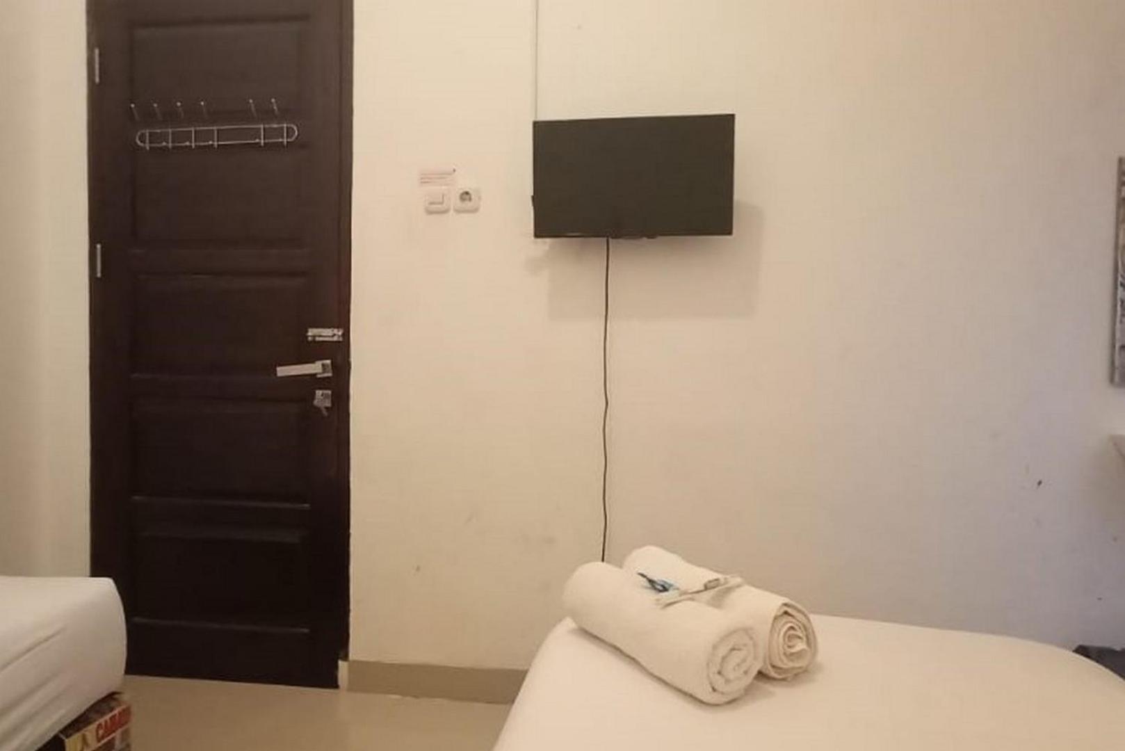 Reddoorz Syariah At Galliano Homestay Букіттінгі Екстер'єр фото