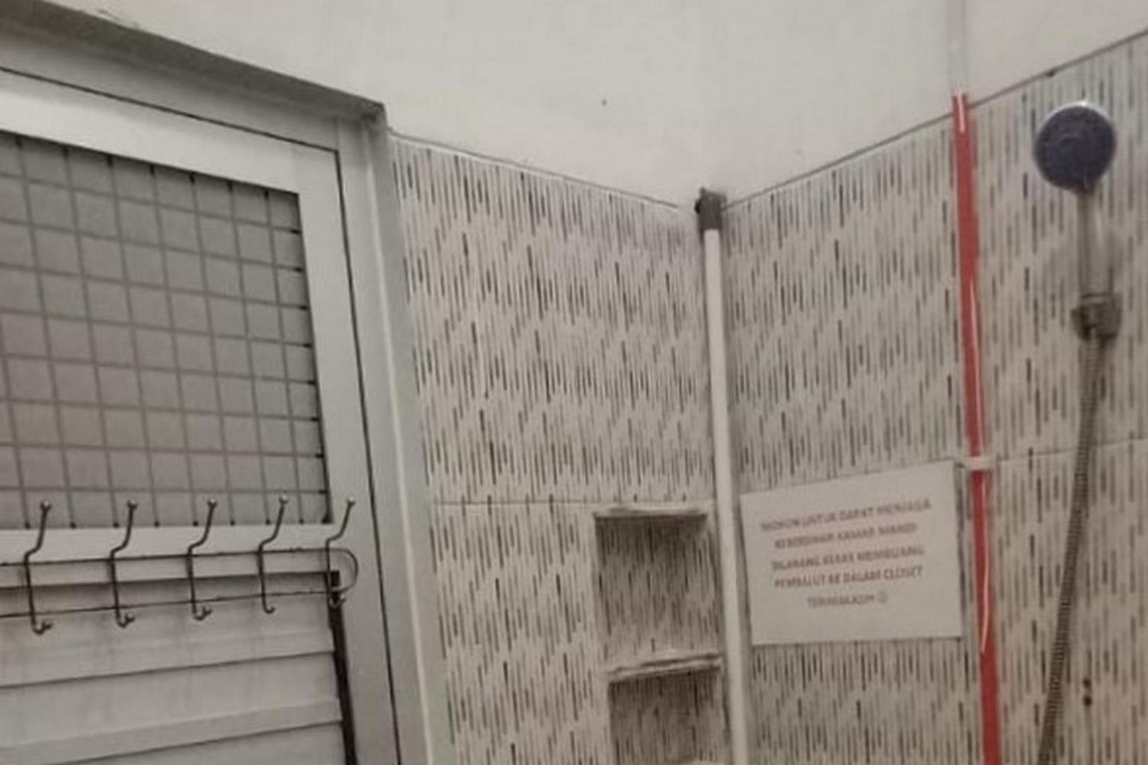 Reddoorz Syariah At Galliano Homestay Букіттінгі Екстер'єр фото